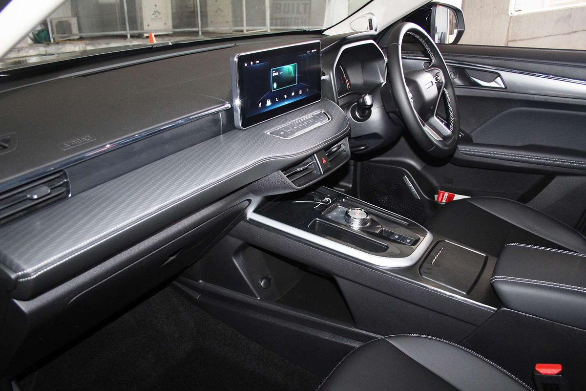 Jolion Pro Luxury Auto 4x2 Hybrid