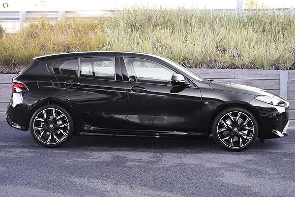 2025 BMW 1 Series 120 M Sport F70