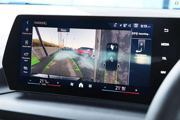 2025 BMW 1 Series 120 M Sport F70