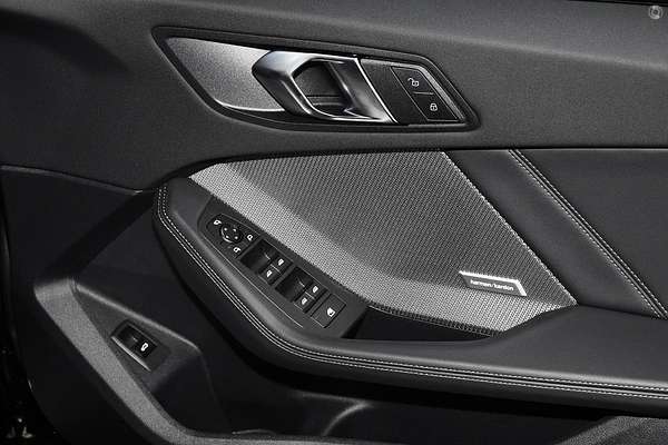 2025 BMW 1 Series 120 M Sport F70