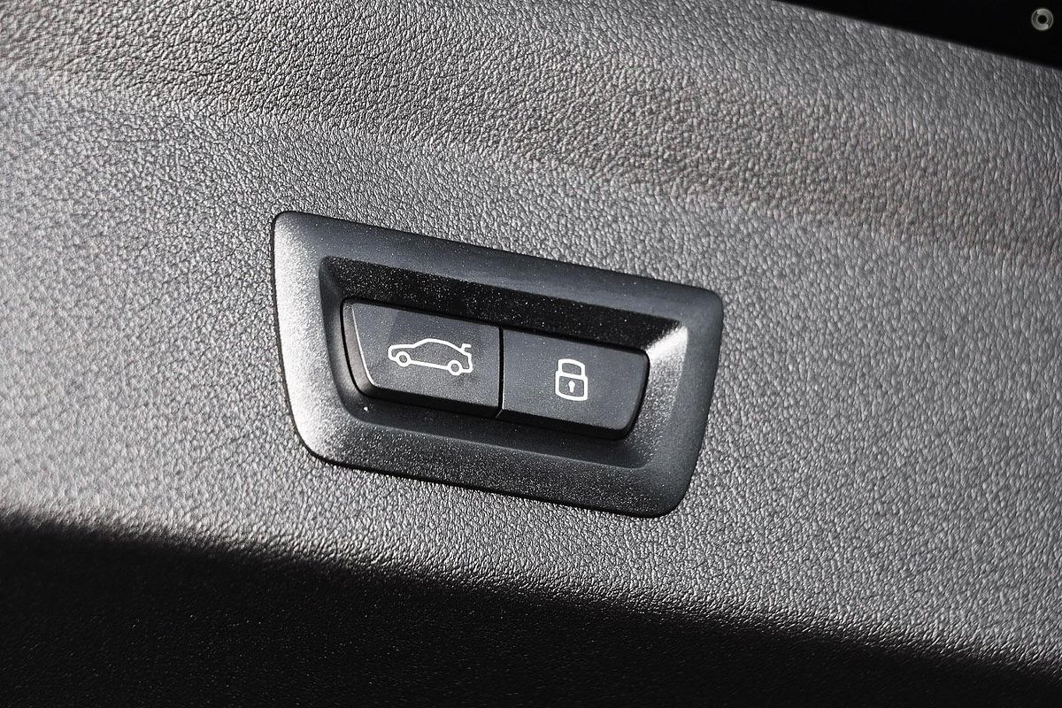 2025 BMW 1 Series 120 M Sport F70