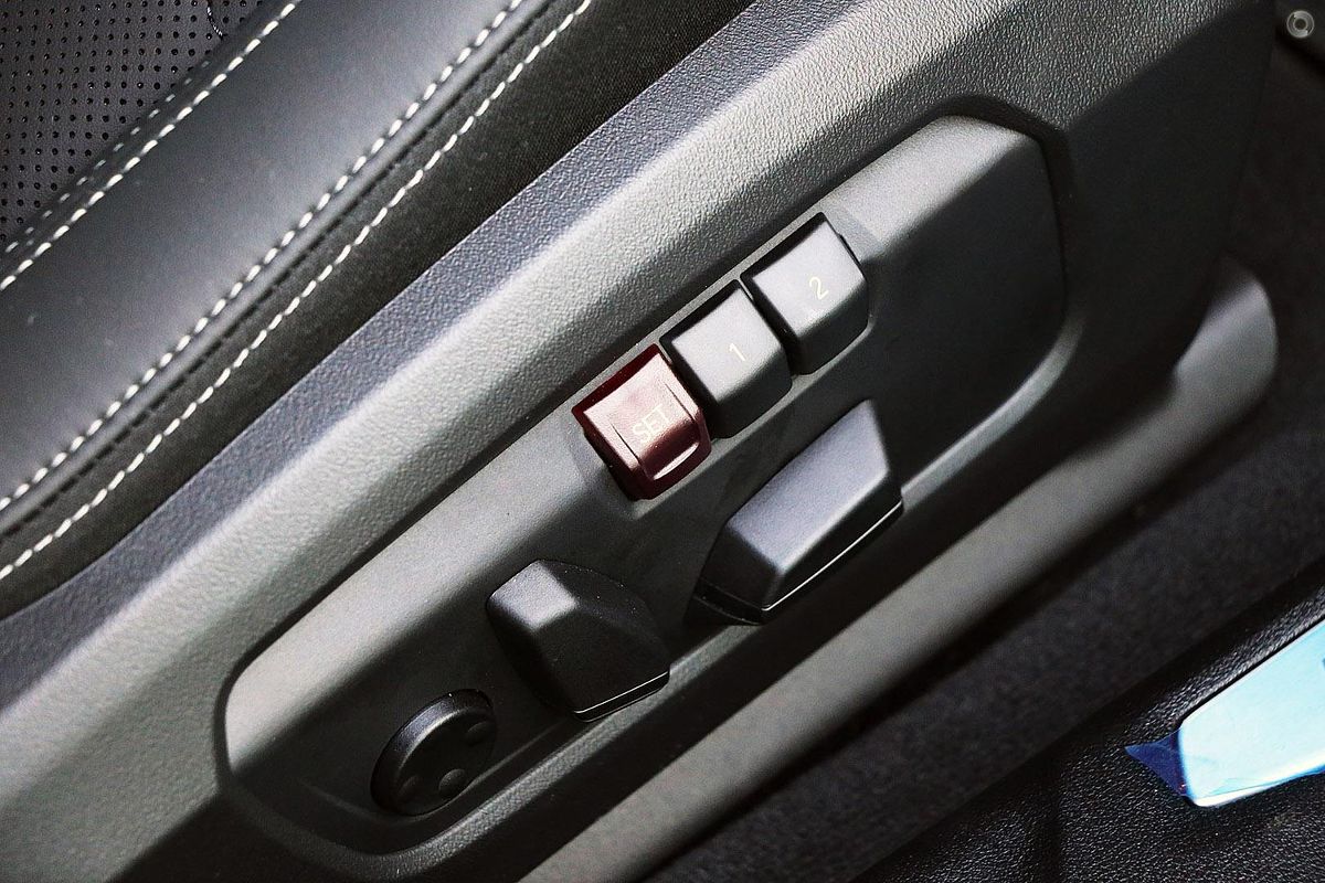 2025 BMW 1 Series 120 M Sport F70