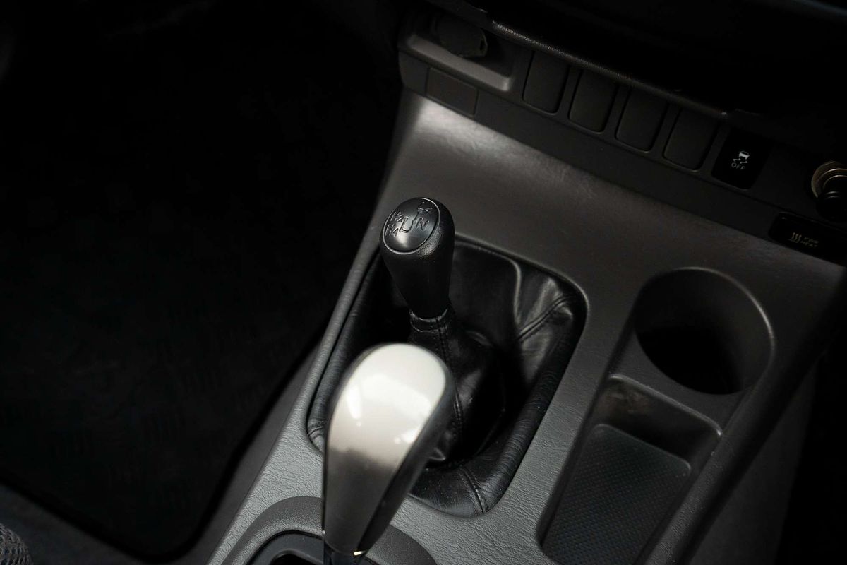 2013 Toyota Hilux SR5 KUN26R 4X4