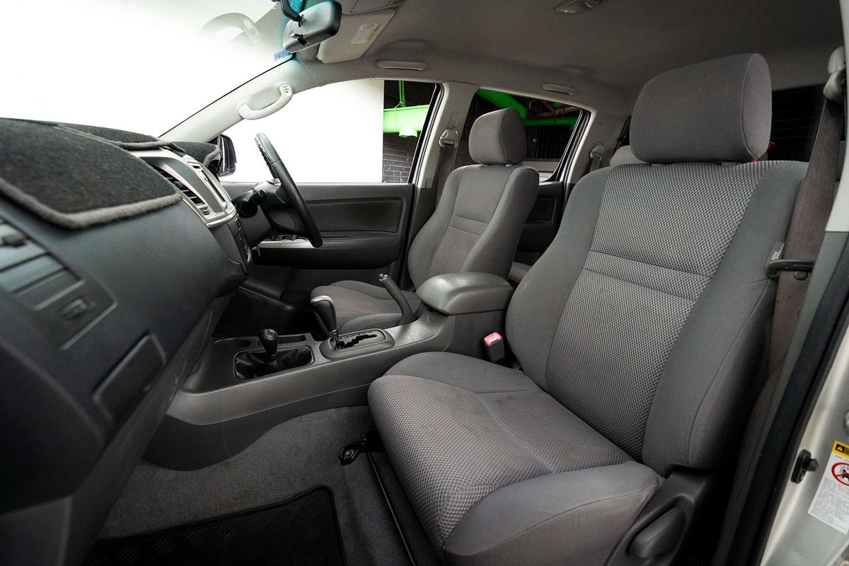 2013 Toyota Hilux SR5 KUN26R 4X4