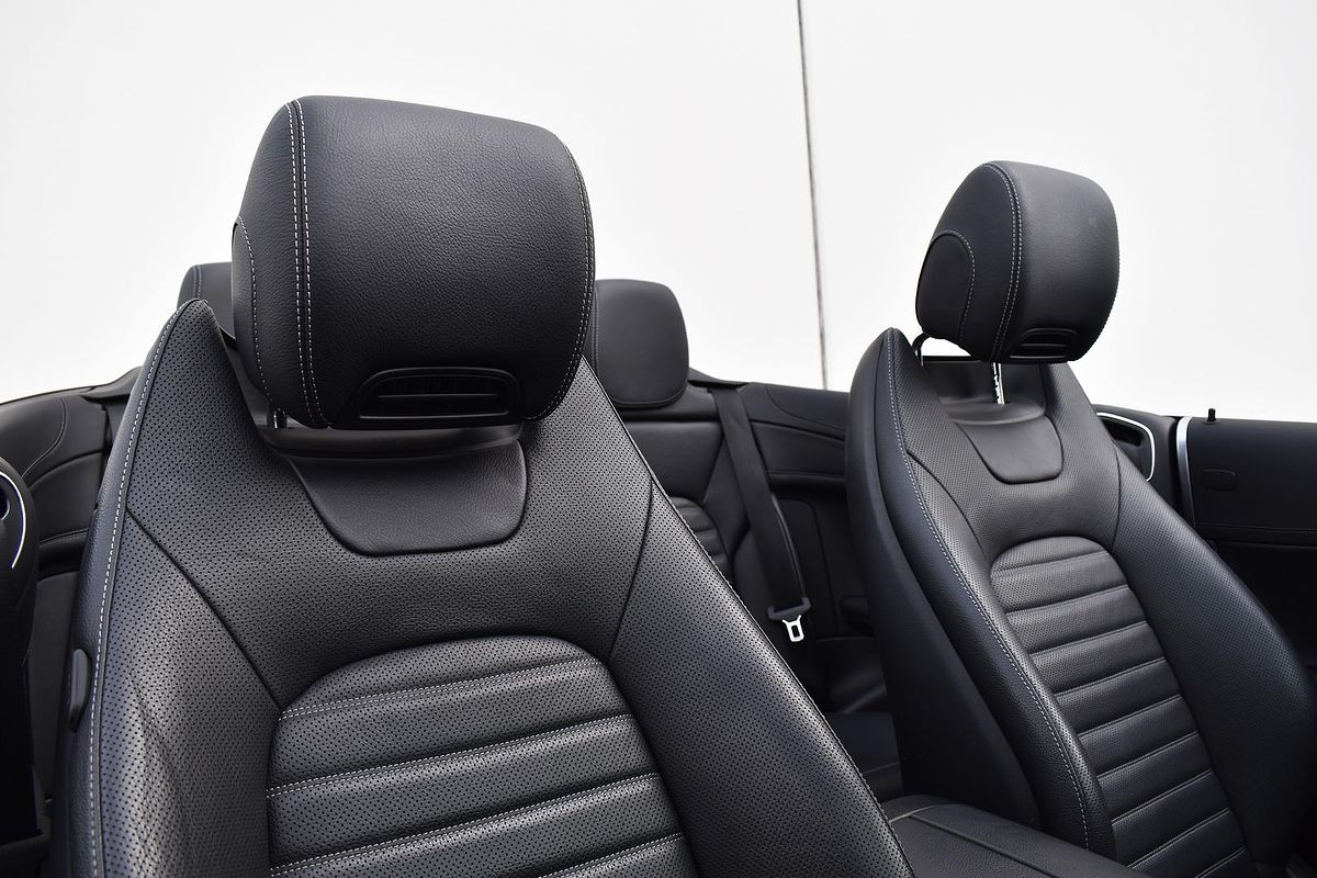 2019 Mercedes-Benz C-Class C300 A205
