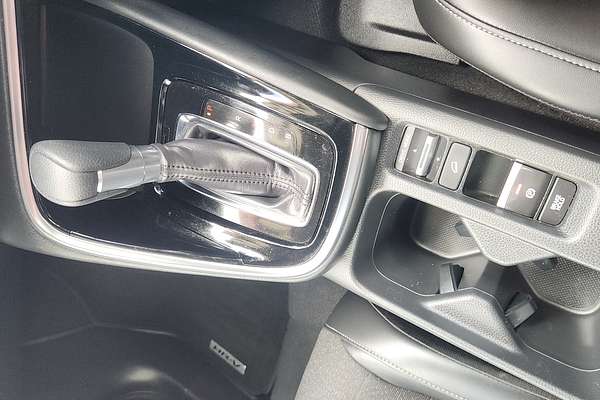 2023 Honda HR-V e:HEV L