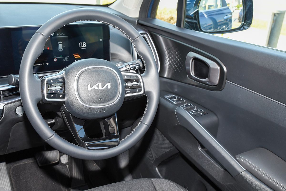 2025 Kia Sorento S MQ4 PE