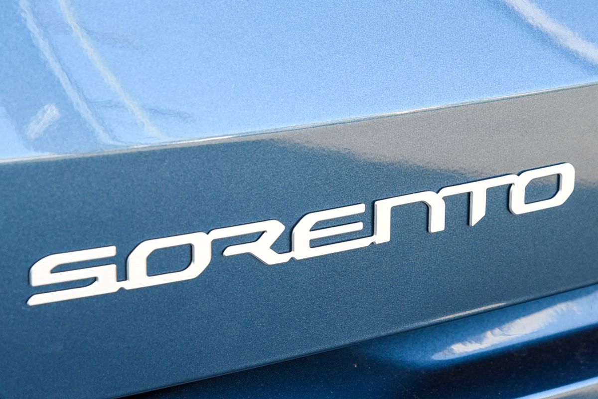 2025 Kia Sorento S MQ4 PE