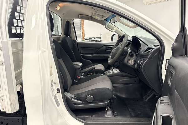 2020 Mitsubishi Triton GLX MR Rear Wheel Drive