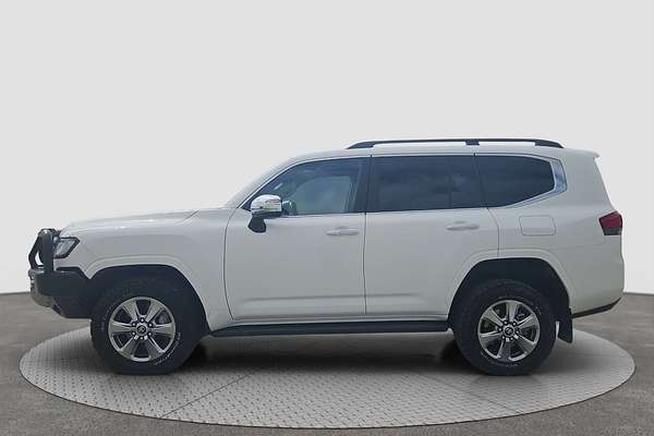 2022 Toyota Landcruiser Sahara FJA300R