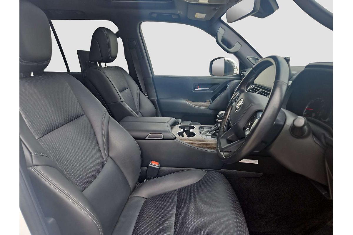 2022 Toyota Landcruiser Sahara FJA300R
