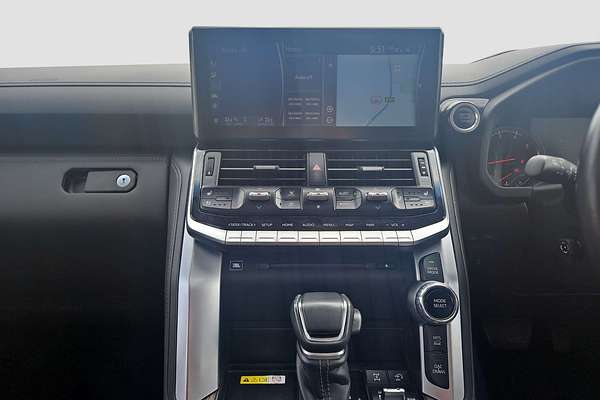 2022 Toyota Landcruiser Sahara FJA300R