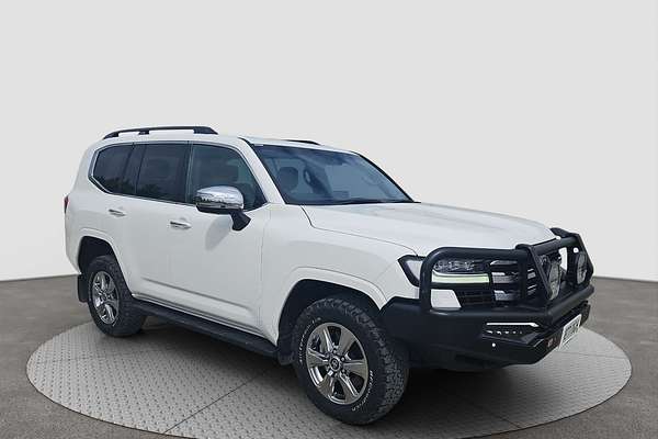 2022 Toyota Landcruiser Sahara FJA300R