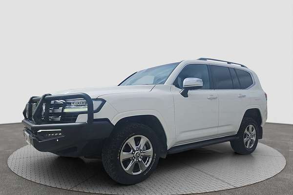 2022 Toyota Landcruiser Sahara FJA300R