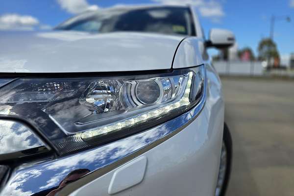 2019 Mitsubishi Outlander PHEV ES ADAS ZL