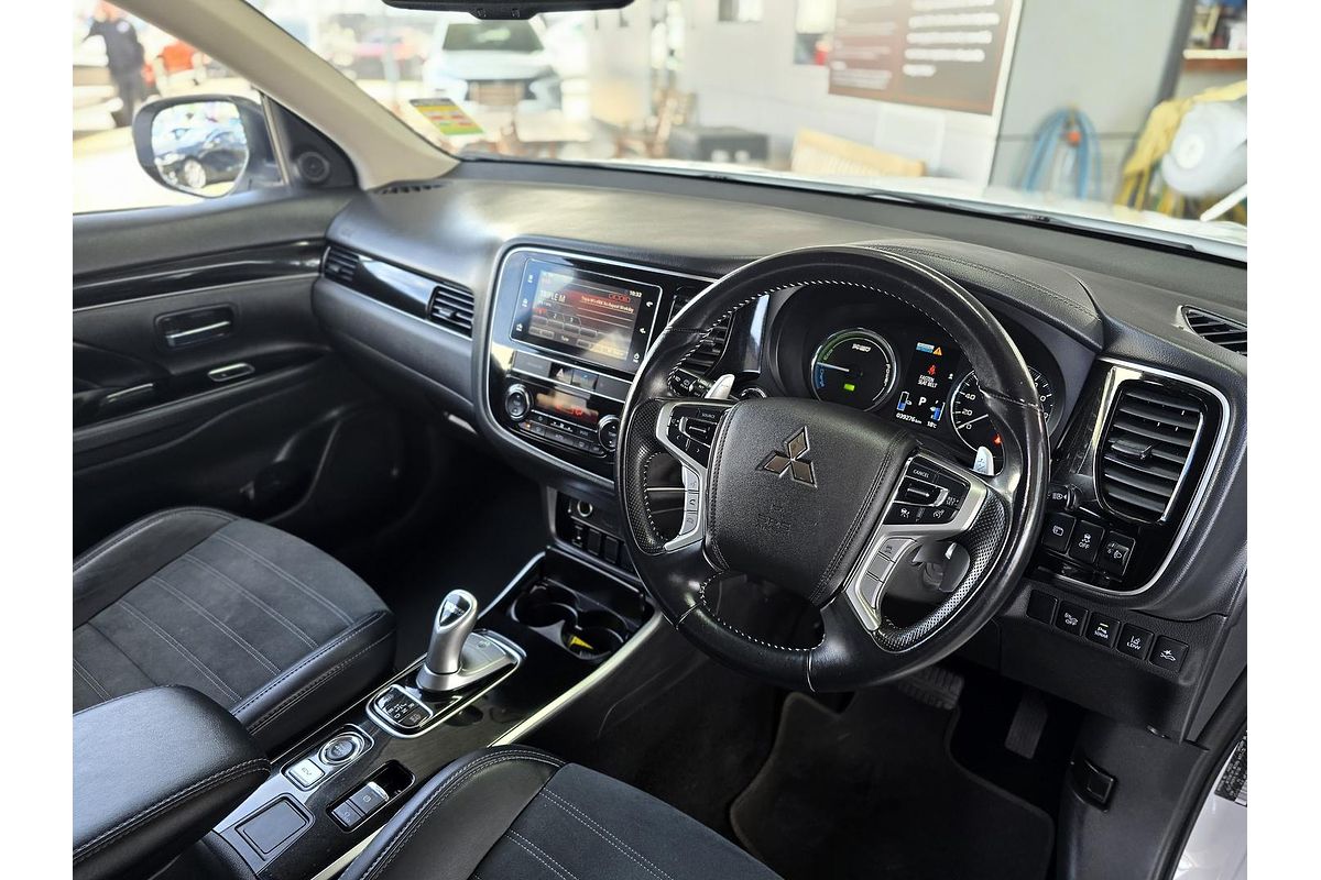 2019 Mitsubishi Outlander PHEV ES ADAS ZL