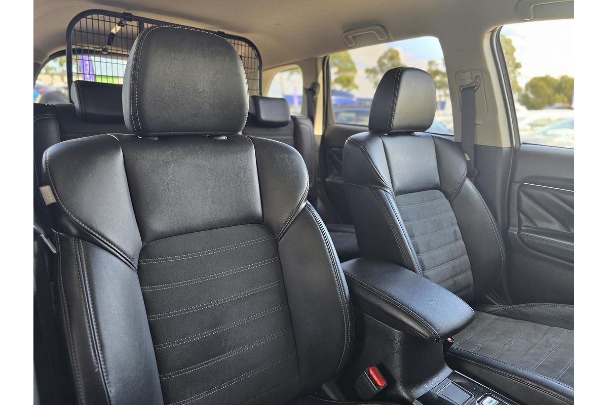 2019 Mitsubishi Outlander PHEV ES ADAS ZL