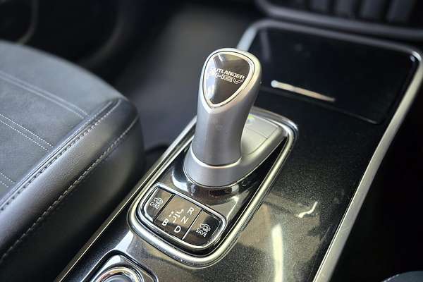 2019 Mitsubishi Outlander PHEV ES ADAS ZL