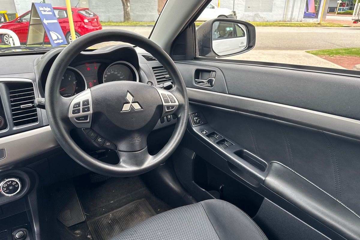 2014 Mitsubishi Lancer ES CJ