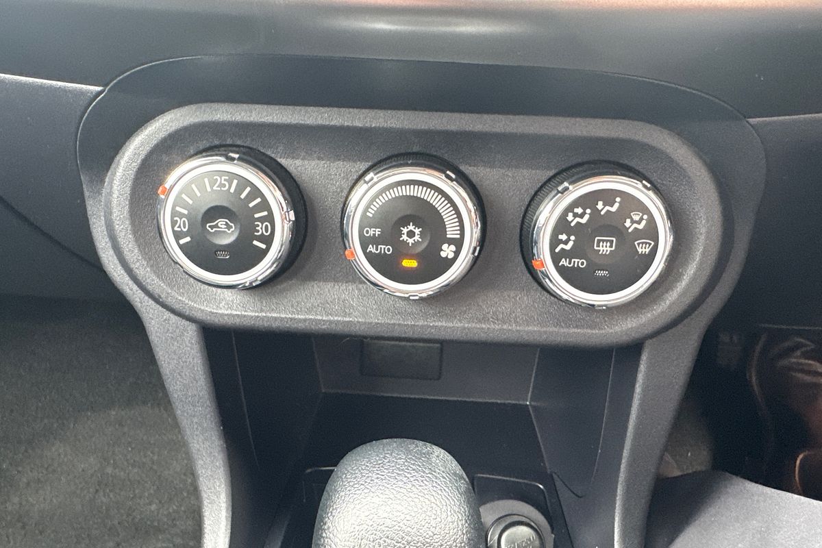 2014 Mitsubishi Lancer ES CJ