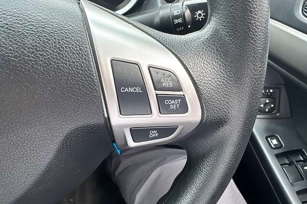 2014 Mitsubishi Lancer ES CJ