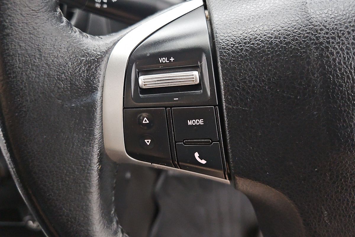 2019 Isuzu D-MAX SX 4X4