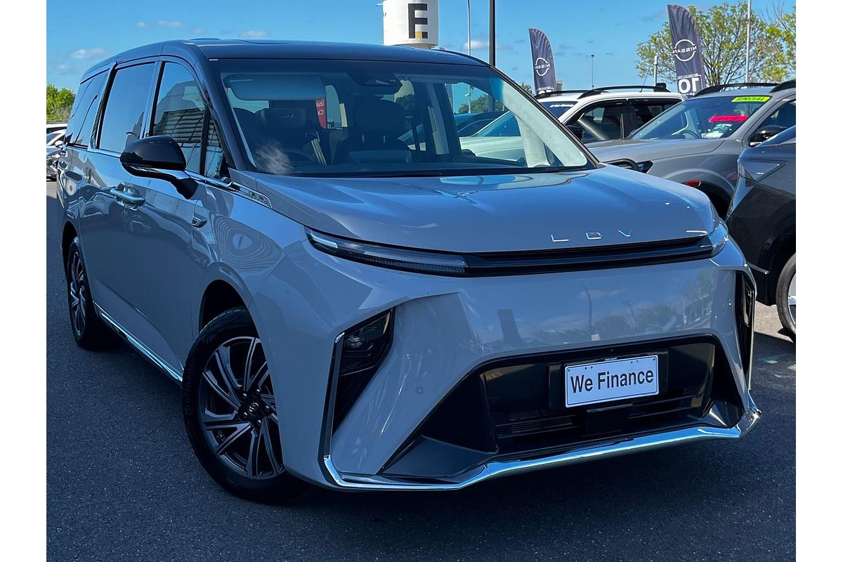 2023 LDV MIFA 9 Luxe