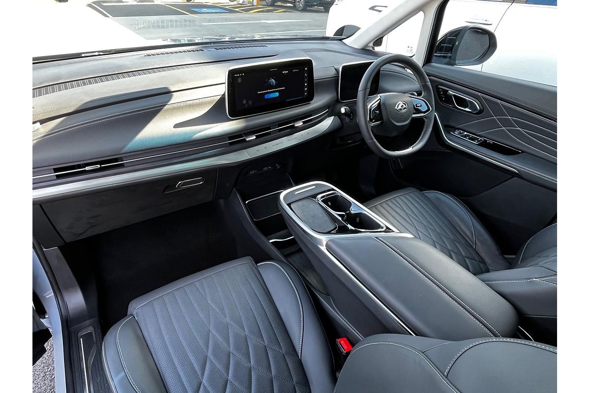 2023 LDV MIFA 9 Luxe