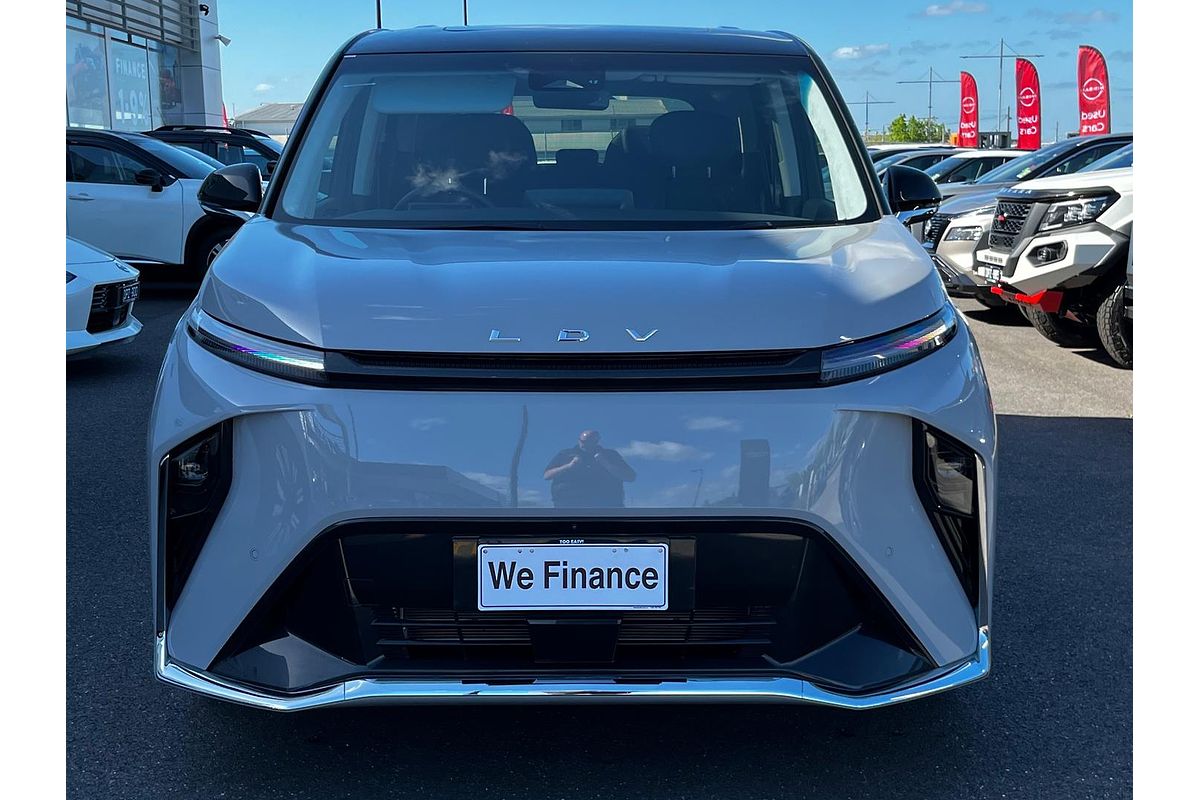 2023 LDV MIFA 9 Luxe