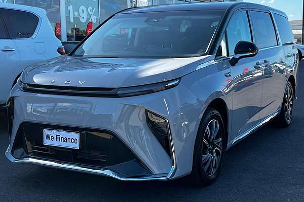 2023 LDV MIFA 9 Luxe