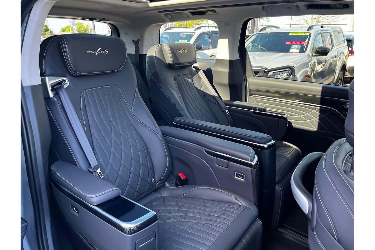 2023 LDV MIFA 9 Luxe