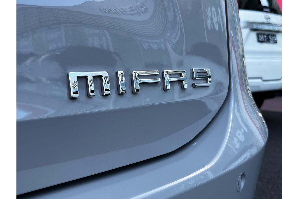 2023 LDV MIFA 9 Luxe