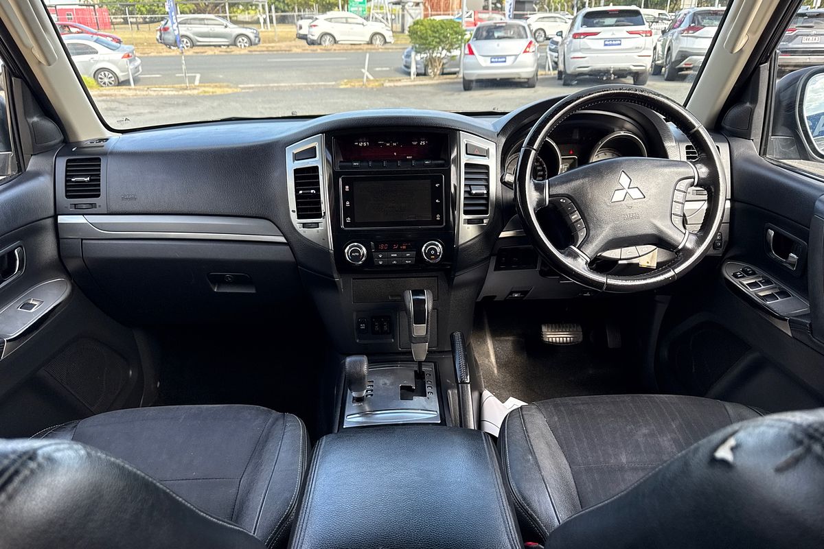 2016 Mitsubishi Pajero GLS NX