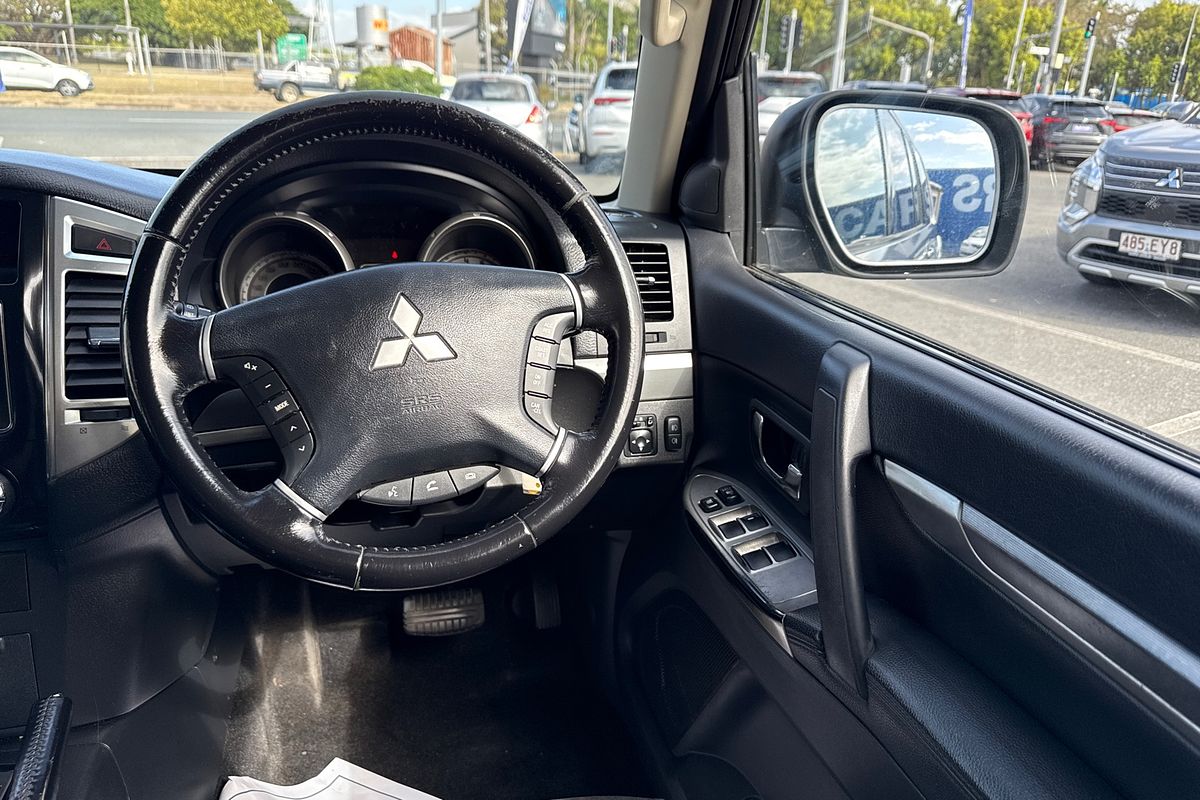 2016 Mitsubishi Pajero GLS NX