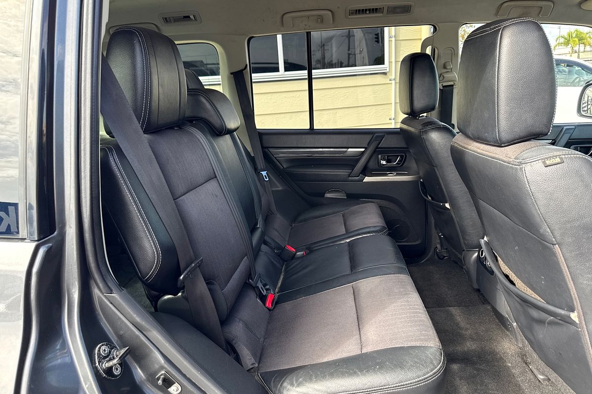 2016 Mitsubishi Pajero GLS NX