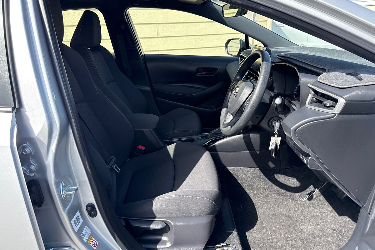 2018 Toyota Corolla Ascent Sport MZEA12R