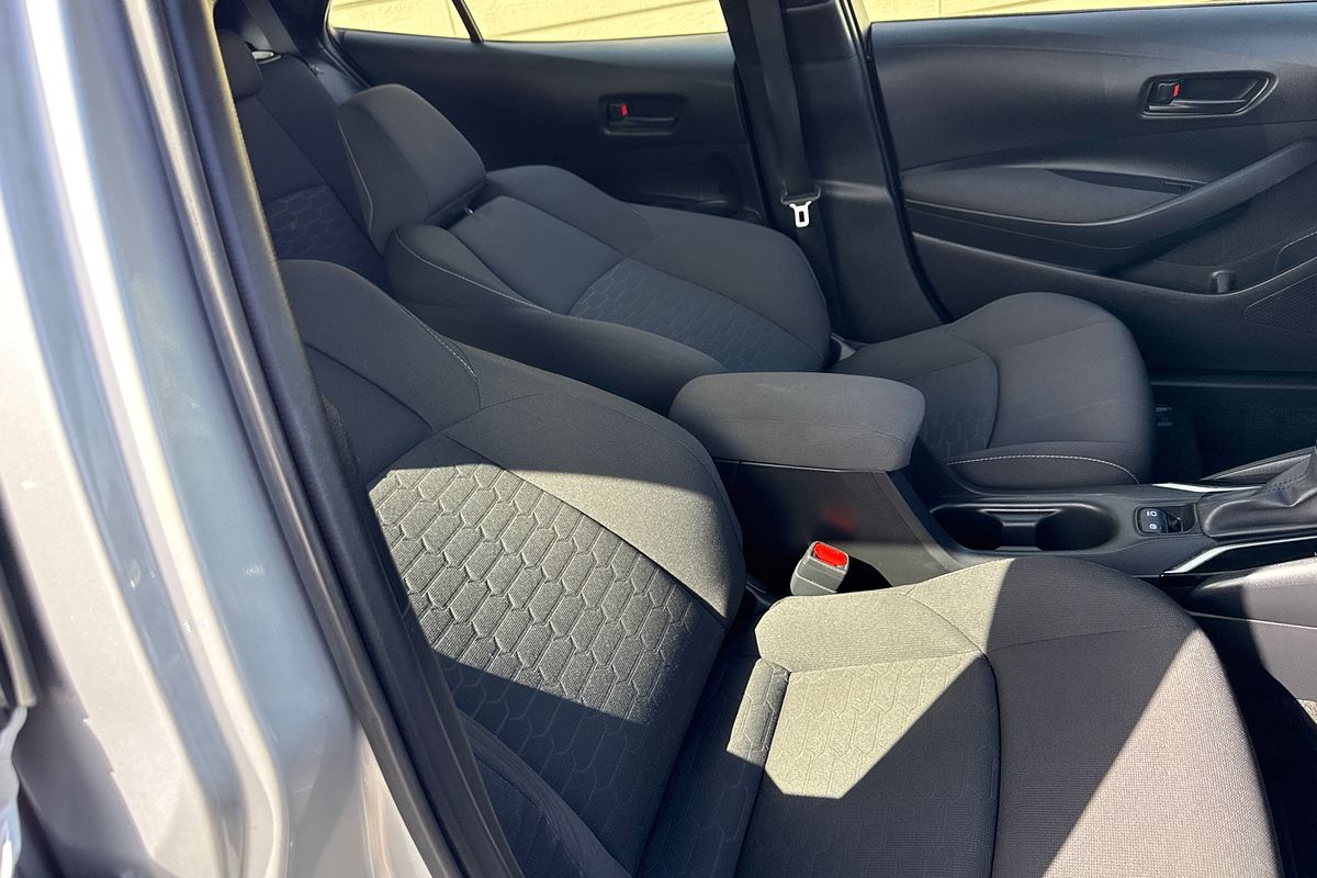 2018 Toyota Corolla Ascent Sport MZEA12R