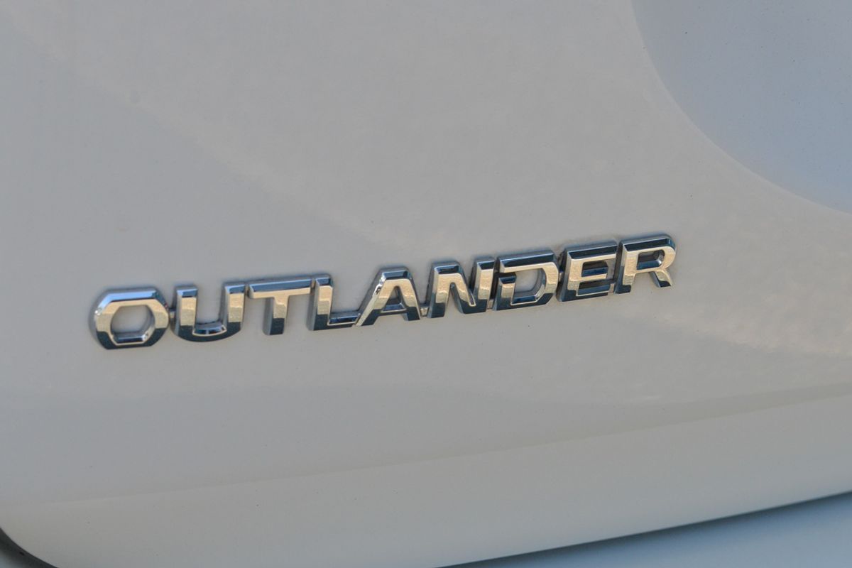 2018 Mitsubishi Outlander ES ADAS ZL