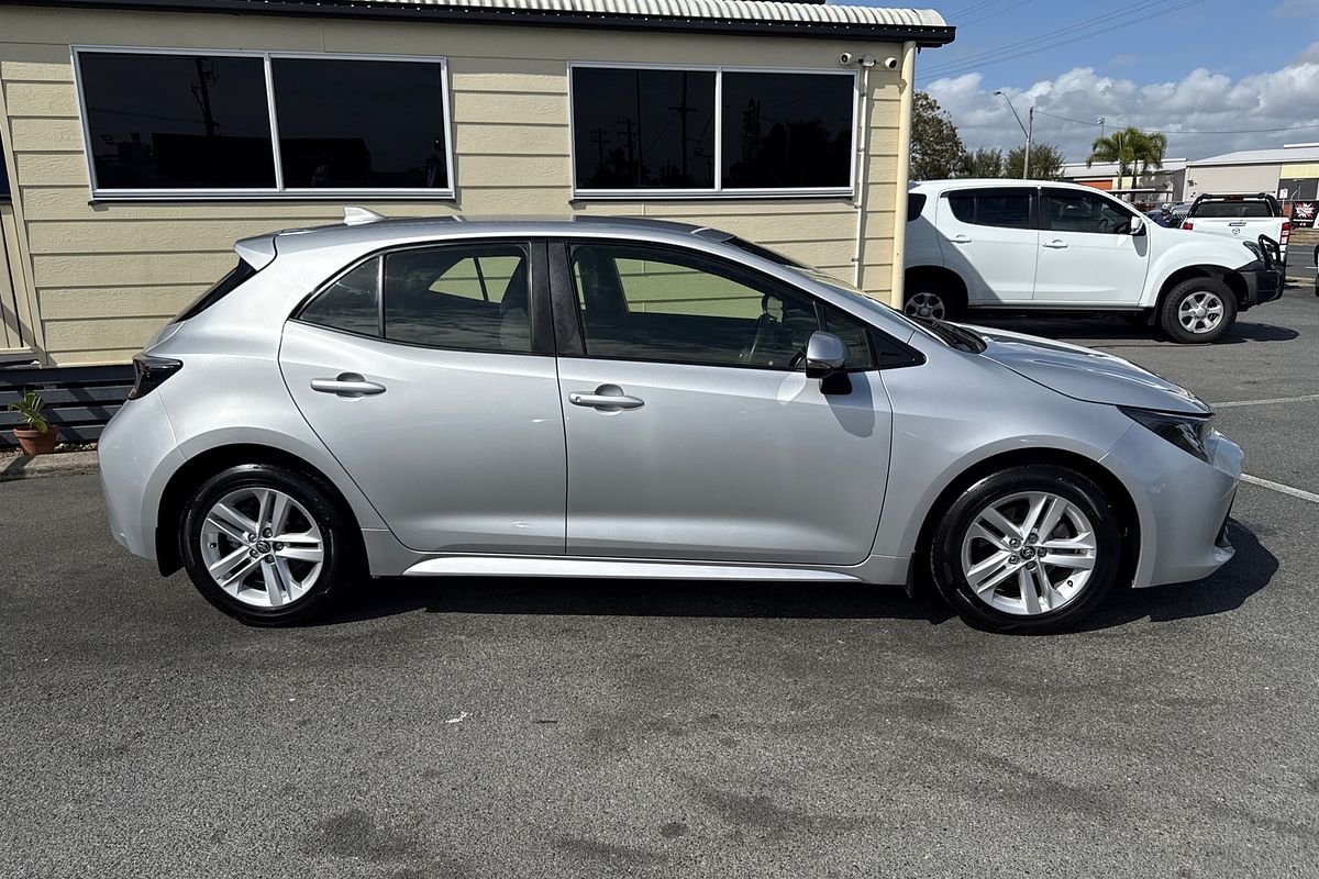 2018 Toyota Corolla Ascent Sport MZEA12R
