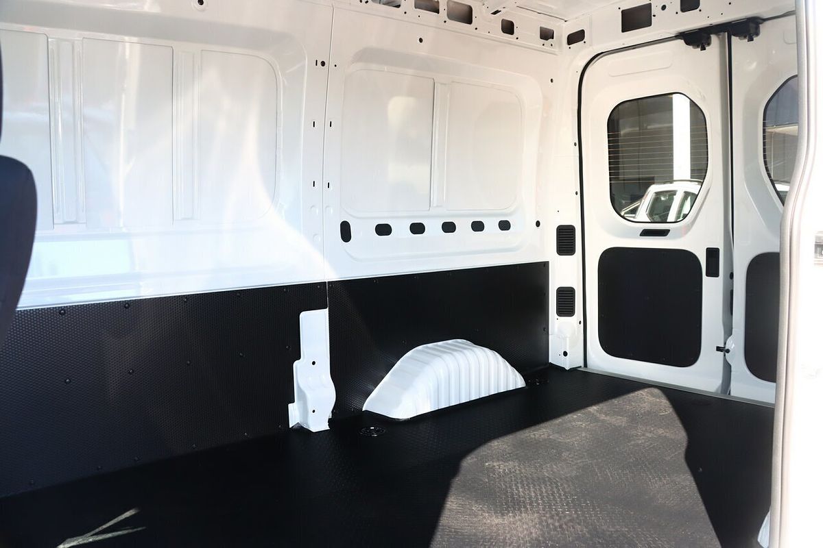 2024 LDV Deliver 9 MWB Mid Roof