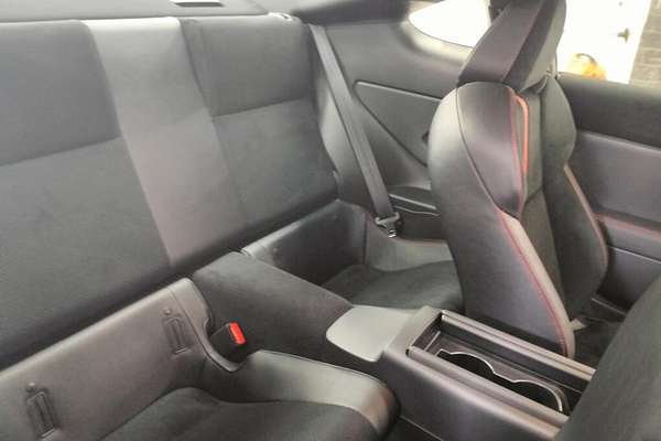 2025 Subaru BRZ S ZD8