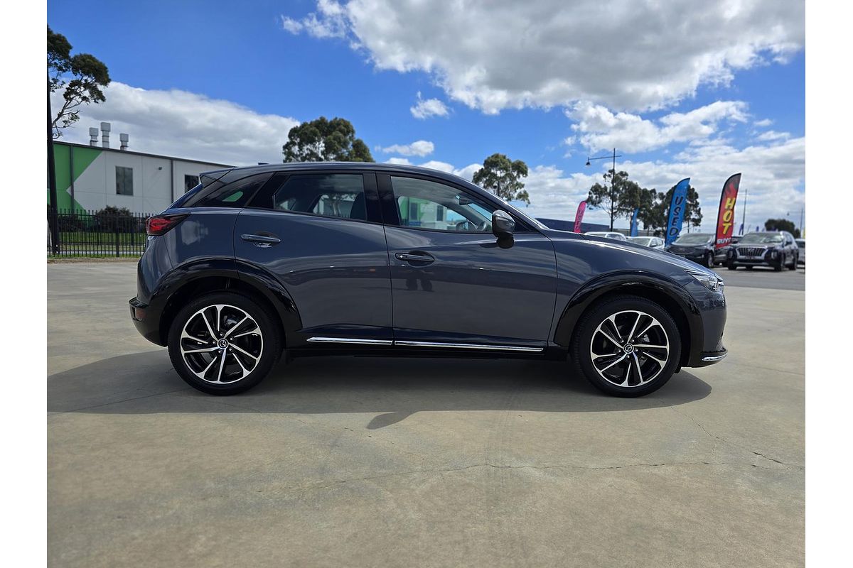 2023 Mazda CX-3 Akari DK