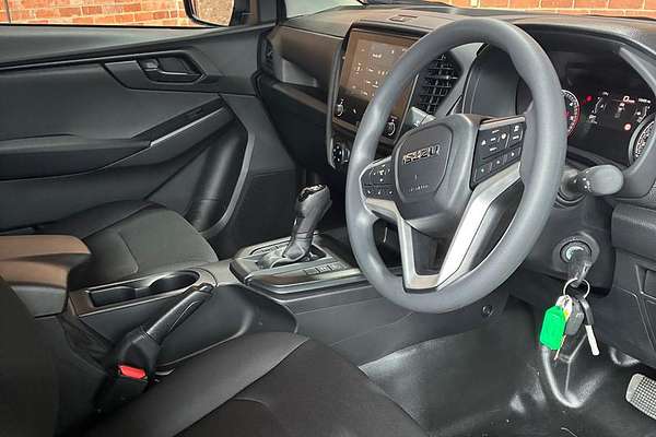 2025 Isuzu D-MAX SX 4X4