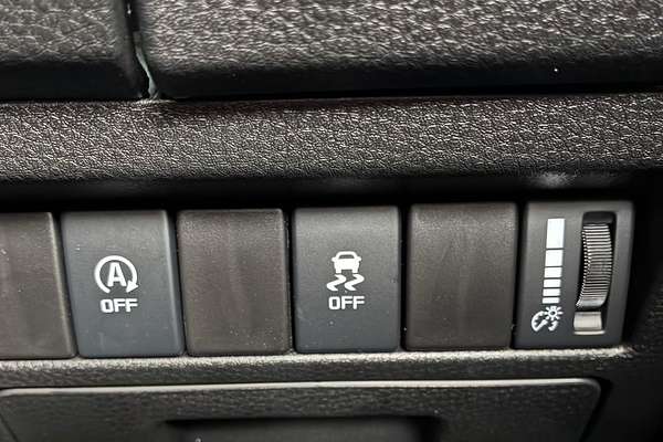 2025 Isuzu D-MAX SX 4X4
