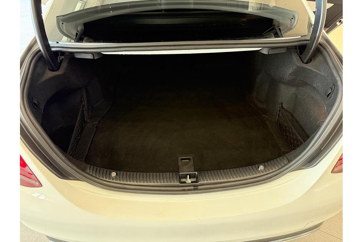 2019 Mercedes-Benz C-Class C300 W205