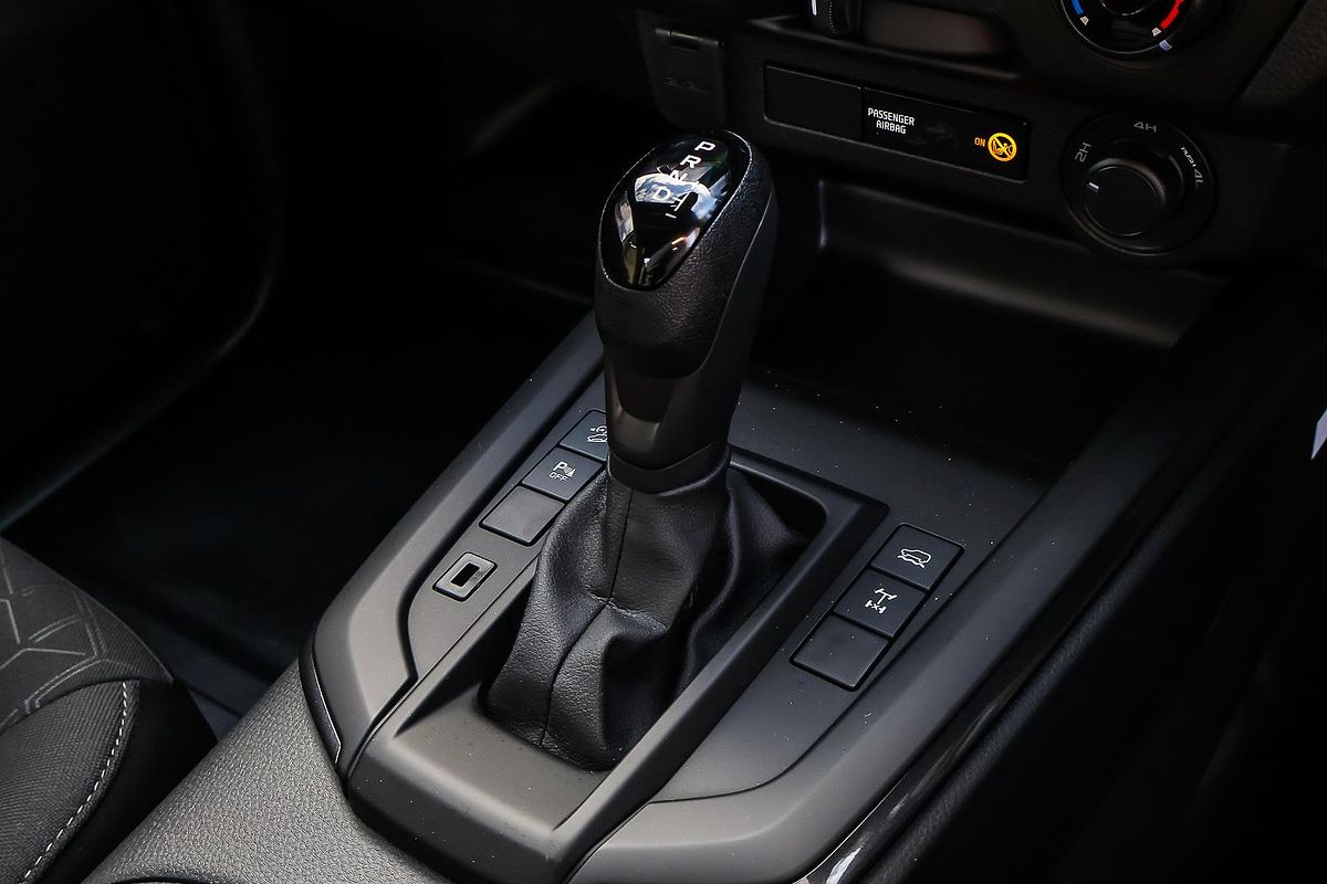 2025 Isuzu D-MAX X-RIDER 4X4