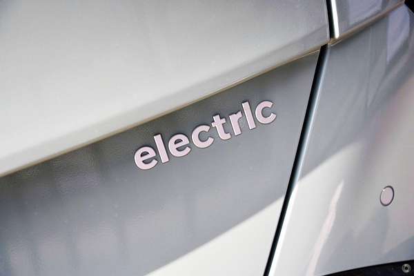 2025 Hyundai Kona Electric SX2.V2