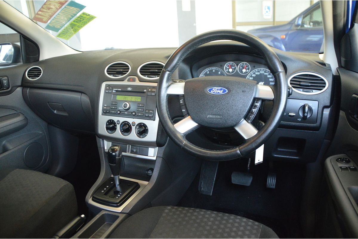 2005 Ford Focus CL LS