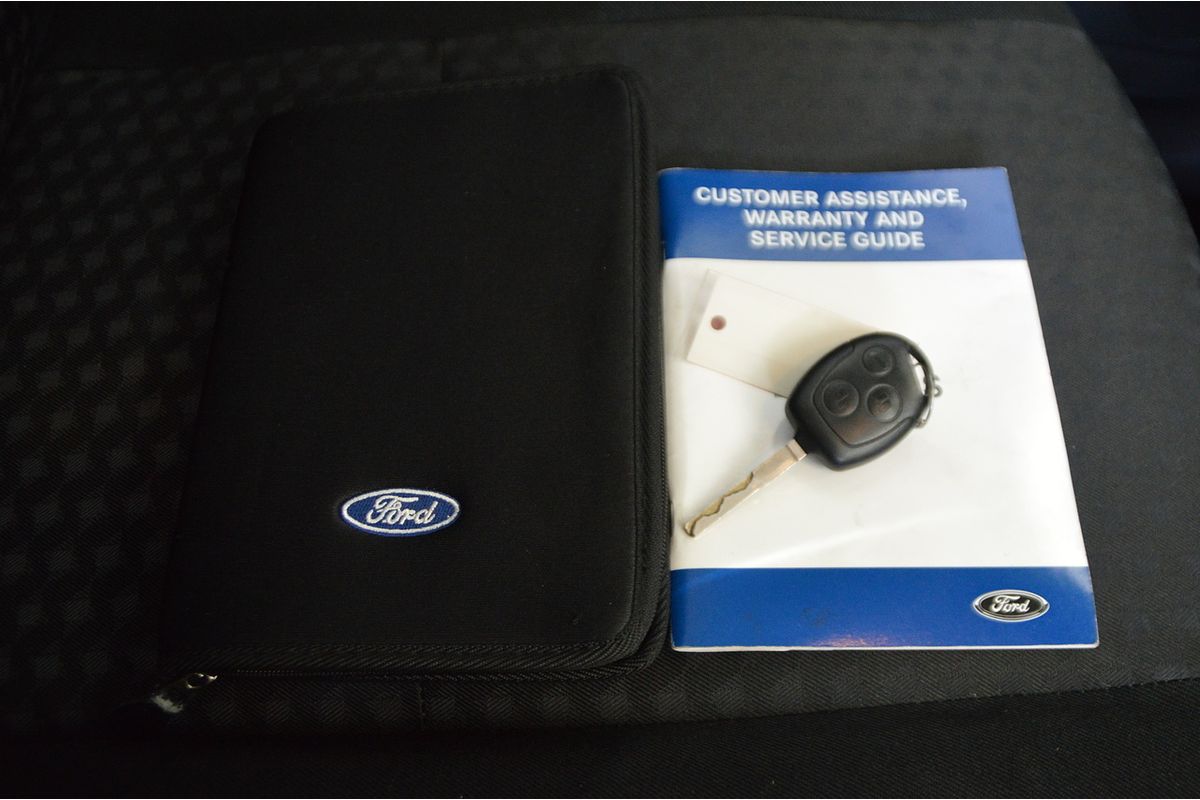 2005 Ford Focus CL LS