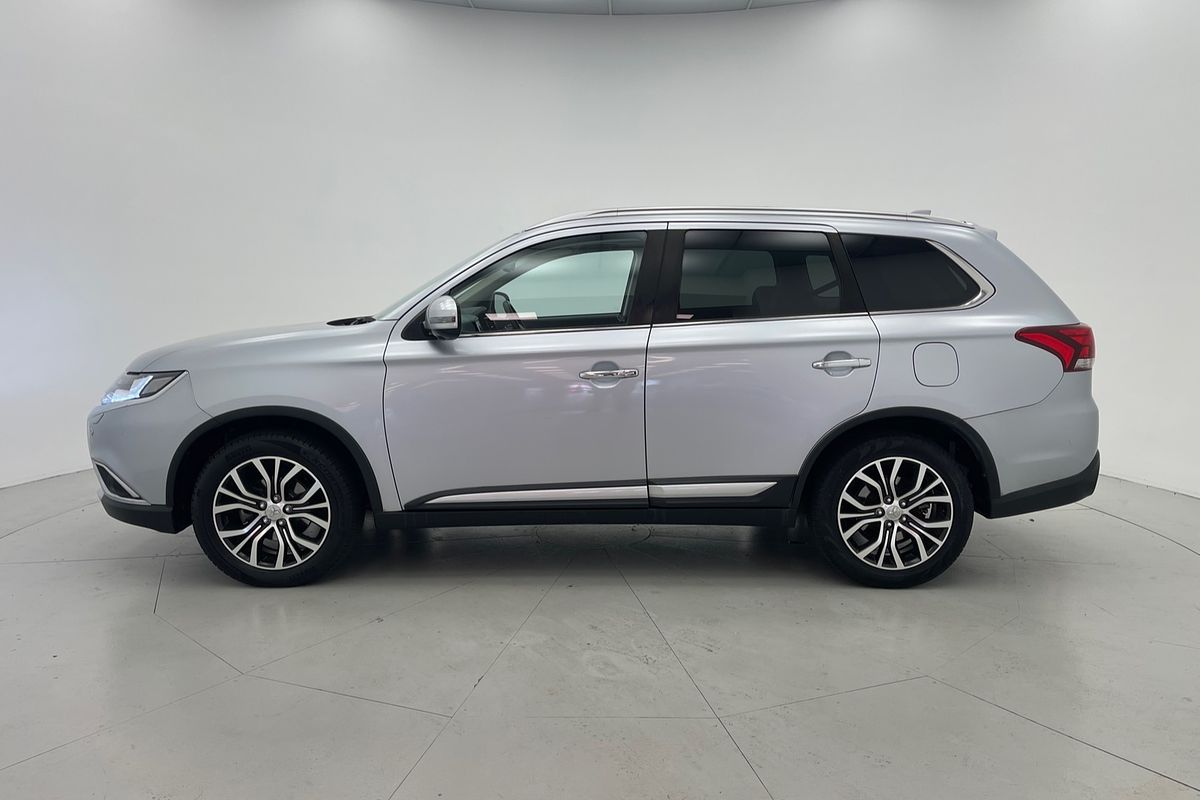 2016 Mitsubishi Outlander Exceed ZK